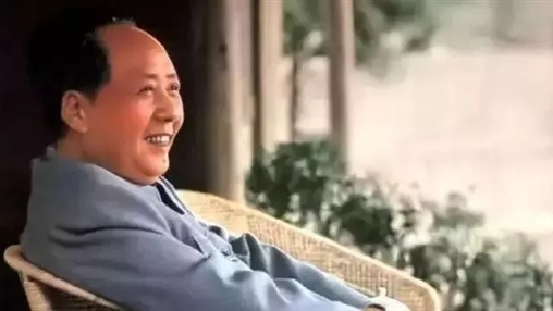 紀(jì)念毛澤東同志誕辰126周年！致敬一代偉人！